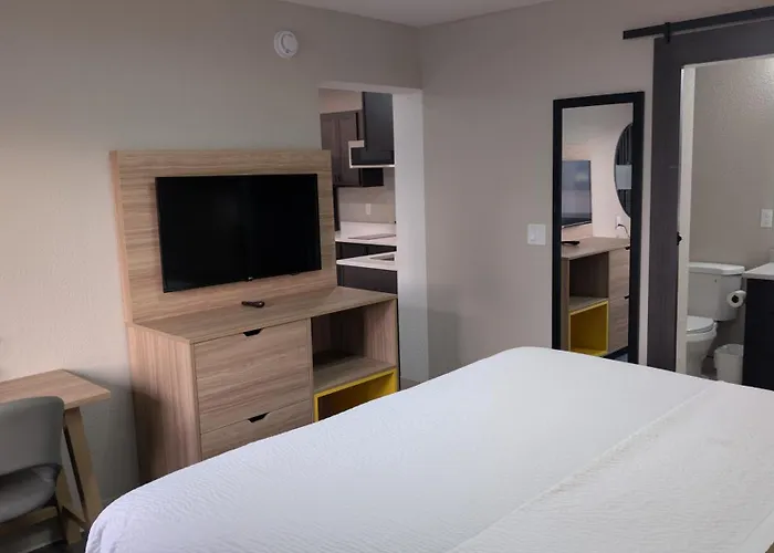 Days By Wyndham Champaign/urbana Motel 2*
