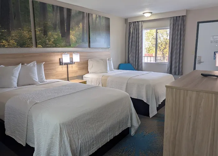 Motel Days By Wyndham Champaign/urbana